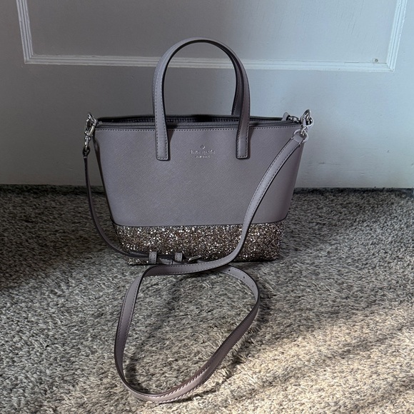NEW: Kate Spade Metallic Gray Tote Bag - Picture 5 of 6